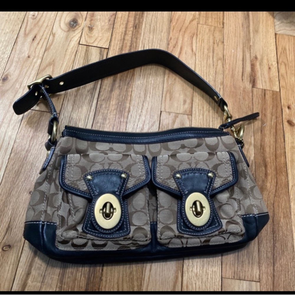 Coach shoulder bag